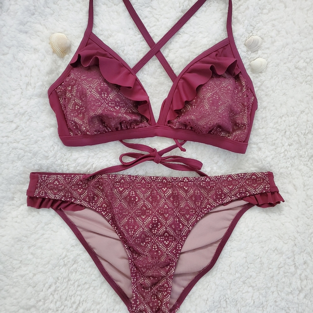 Xhilaration Pink Ruffle Bikini Set - Picture 3 of 10